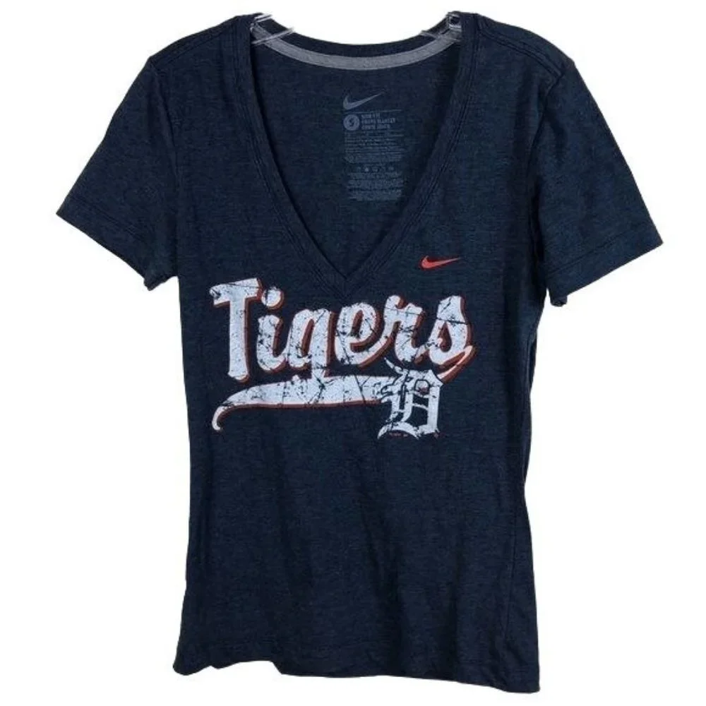 NIKE Slim Fit Detriot Tigers Short Sleeve V Neck Shirt Size Small - Picture 1 of 9